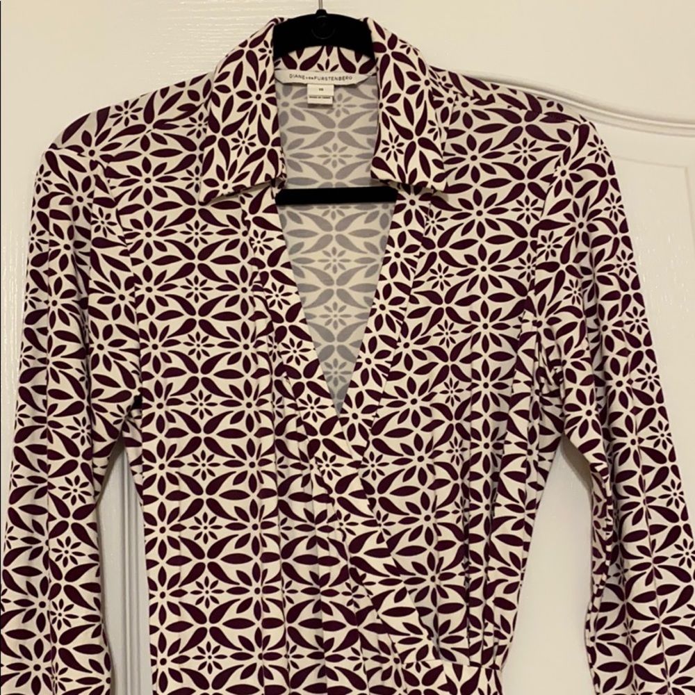 Diane von furstenberg long sleeve silk jersey patterned wrap dress - Picture 2 of 6